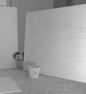 Piero Manzoni in seinem Studio in der Via Fiori Oscuri, 1958
Foto: Ennio Vicario