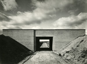 Detailverliebt
Werner Mantz, Köln: Brücke, ca. 1927, Silbergelatine-Abzug auf Barytpapier, erworben 2013 von Annette und Rudolf Kicken, erworben 2013 von Annette und Rudolf Kicken, Gemeinsames Eigentum mit dem Städelschen Museums-Verein e.V. © VG Bild-Kunst, Bonn 2014