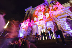 Rund 20.000 Besucher nutzten am letzten Ausstellungswochenende noch einmal die Chance, um "au revoir Monet" zu sagen.