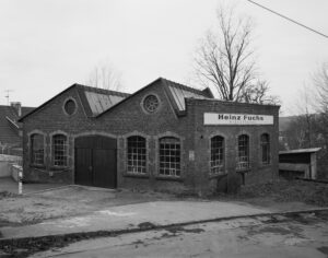 Volker Döhne: Remscheid Alte Straße (Kleineisenindustrie, Remscheider Beispiele), 1978 © Volker Döhne