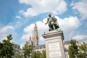 Rubens-Standbild auf dem Groenplaats in Antwerpen