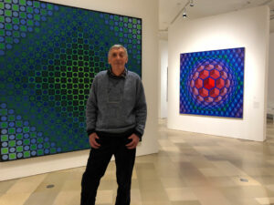 Vernon Dewhust in der Vasarely-Retrospektive im Städel Musem, Foto: Städel Museum