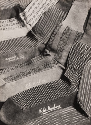 Hans Finsler, Werbefotografie für Sockenmode von Bemberg, ca. 1930, Städel Museum, Frankfurt am Main, © Stiftung Moritzburg, Halle (Saale), Kunstmuseum des Landes Sachsen