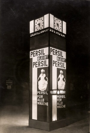 Walter Dexel, Telefon-Uhren-Säule Frankfurt am Main, 1927, Privatbesitz, Frankfurt am Main, © Nachlass Walter Dexel